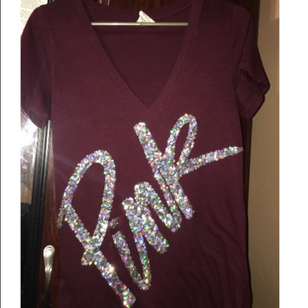 VS PINK v neck